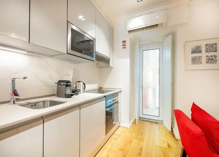 Guestready - Glorious Near Miradouro Da Graca Apartmán