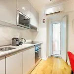 Guestready - Glorious Near Miradouro Da Graca Lejlighed